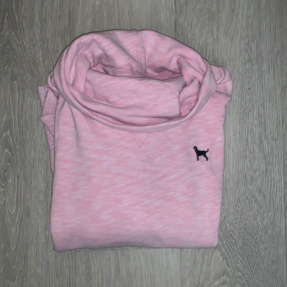 Black Dog Turtleneck Sweatshirt